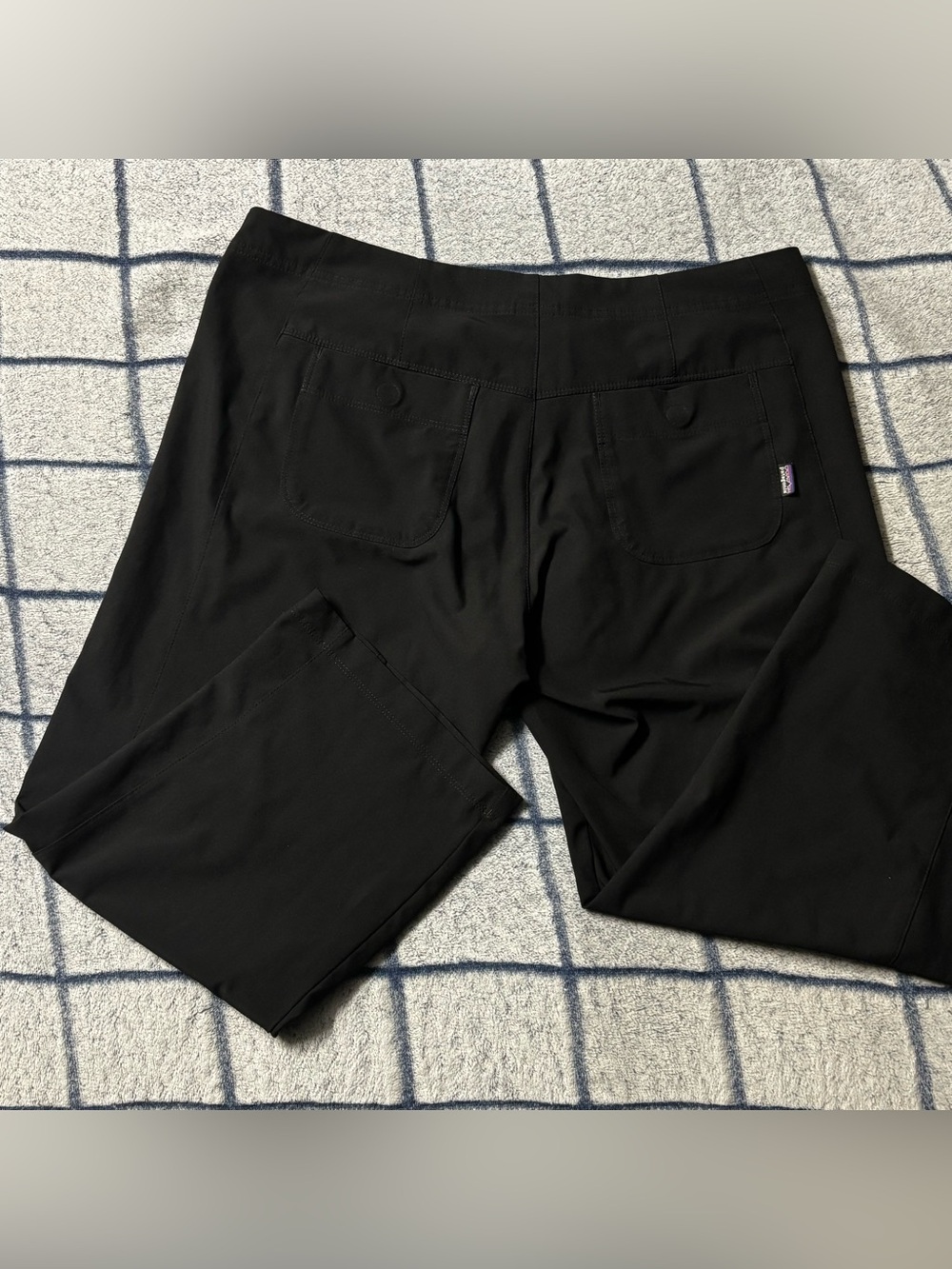 Patagonia Women’s Black Stretch Outdoor Pants - Picture 3 of 9